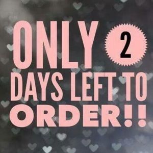 Closet closing in 2 days! Make me an offer!